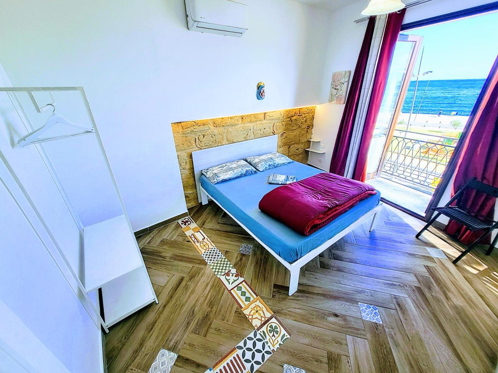 Ferienwohnung Seafront House Gabbiano Azzurro Santa Flavia Exterior foto
