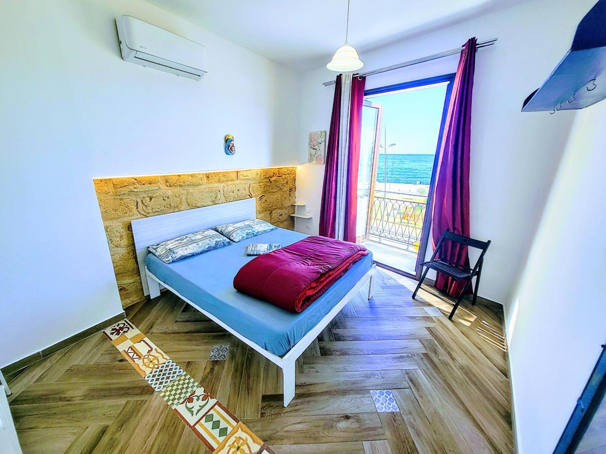 Ferienwohnung Seafront House Gabbiano Azzurro Santa Flavia Exterior foto